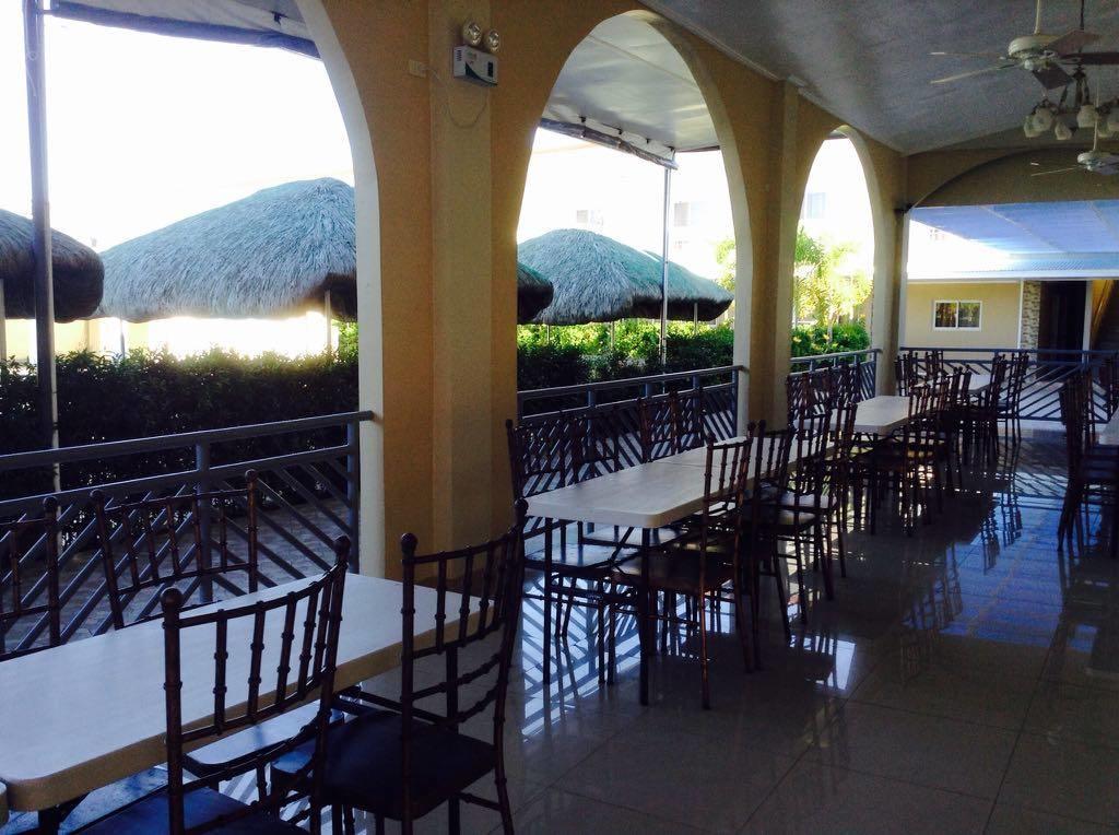 Ukl Ever Resort Hotel Laoag Exterior photo